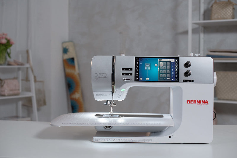 Bernina 770 QE PLUS - Ex Demo Model - save £555,00!!