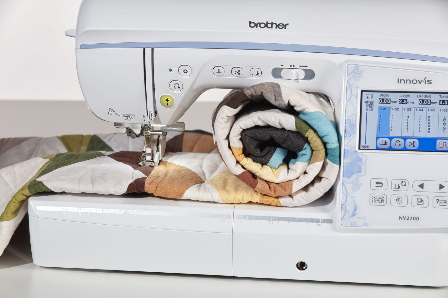 Brother NV2700 sewing & embroidery machine - Special offer