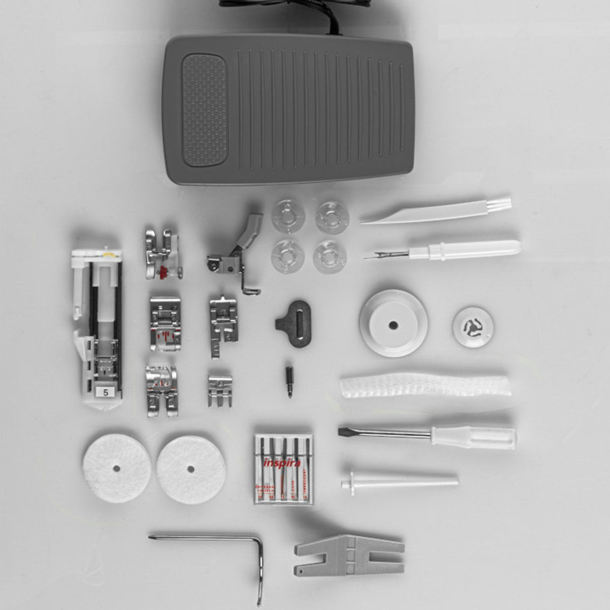 PFAFF Quilt Ambition™ 635 Anniversary Sewing & Quilting Machine