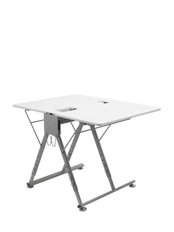 Bernina Q16 Quilting Machine with folding table
