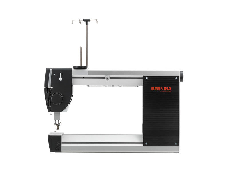 Bernina Q 20 + Folding Table