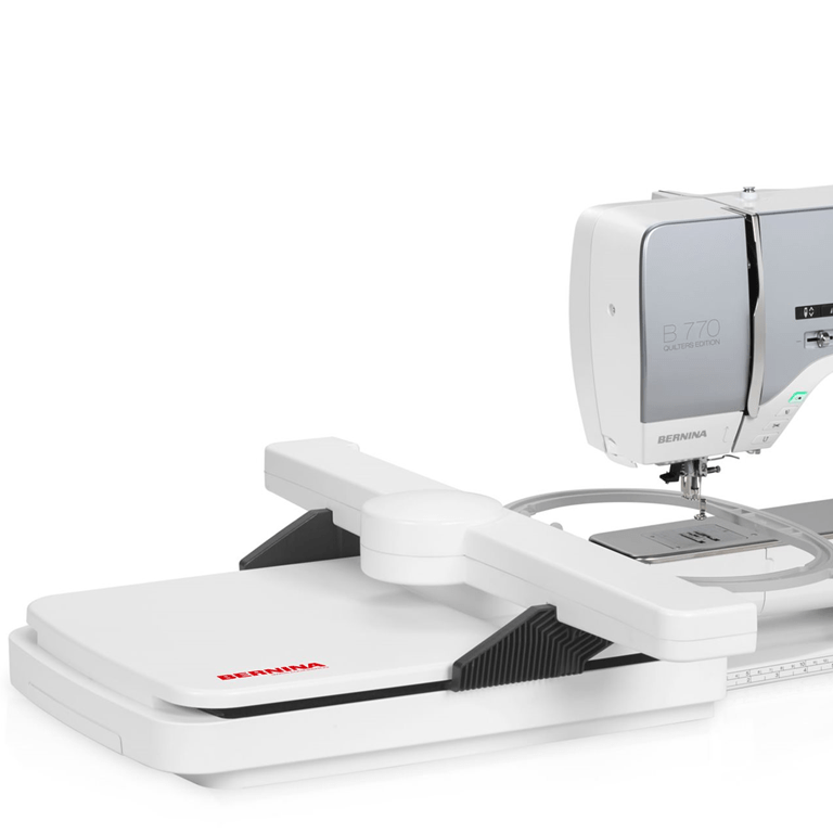 Pre-owned Bernina 770 QE  and Embroidery unit (Excellent condition 8/10)