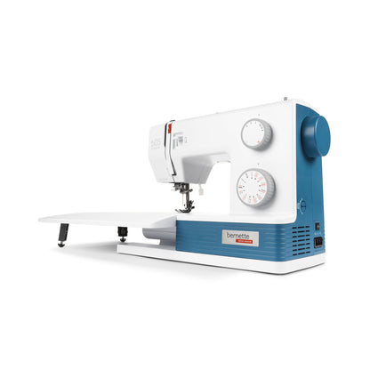 bernette b05 Academy Heavy Duty Sewing Machine