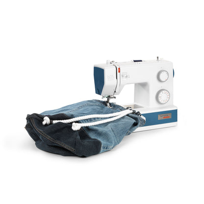 bernette b05 Academy Heavy Duty Sewing Machine