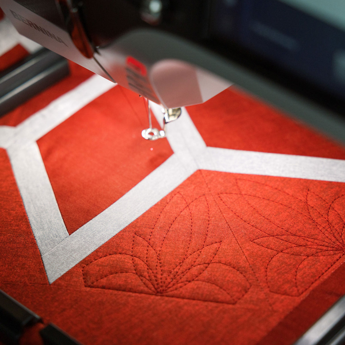 BERNINA 790 ULTRA Sewing, Quilting & Embroidery Machine