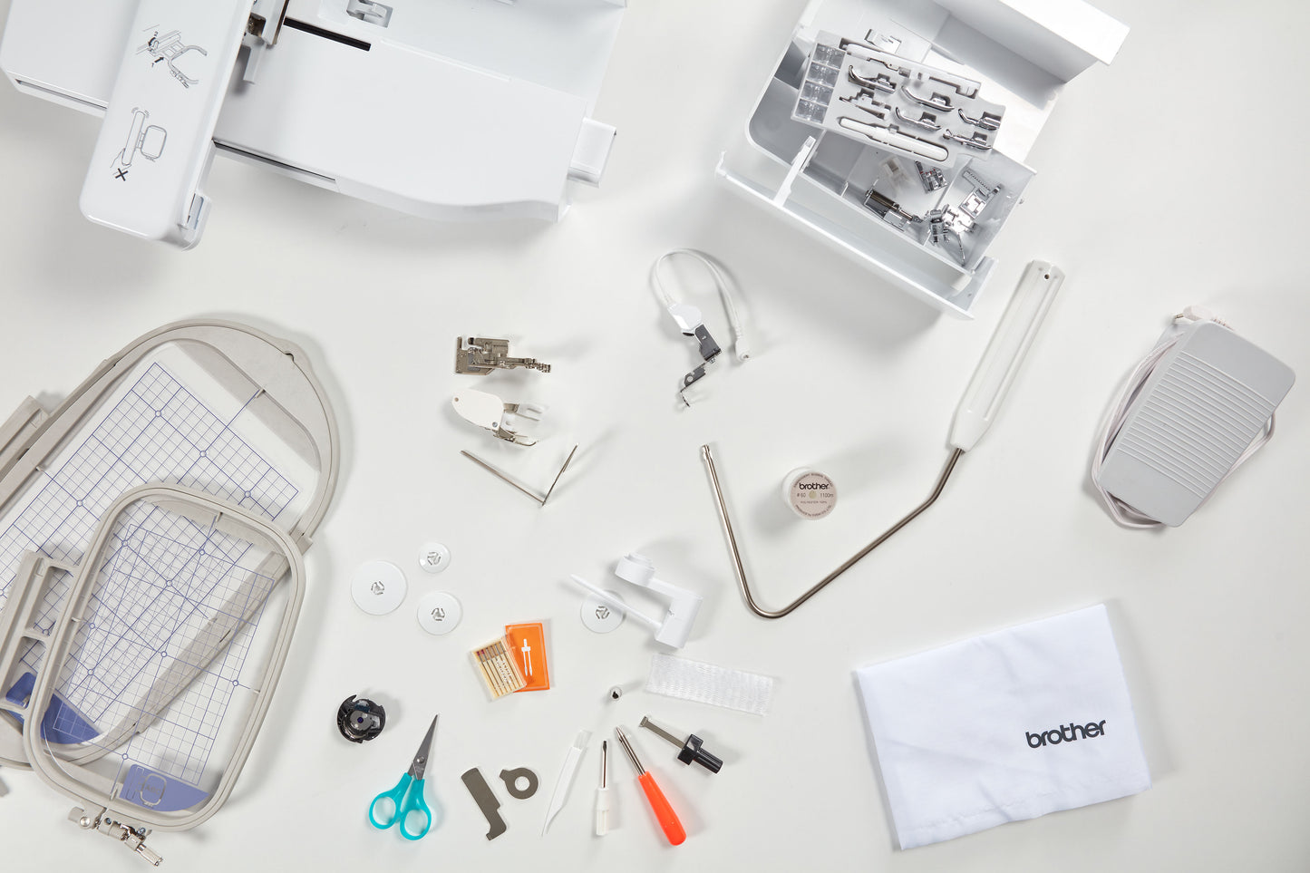 Brother NV2700 sewing & embroidery machine - Special offer