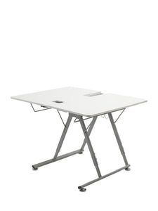 Bernina Q 20 + Folding Table (New Adjustable height - 3 settings)